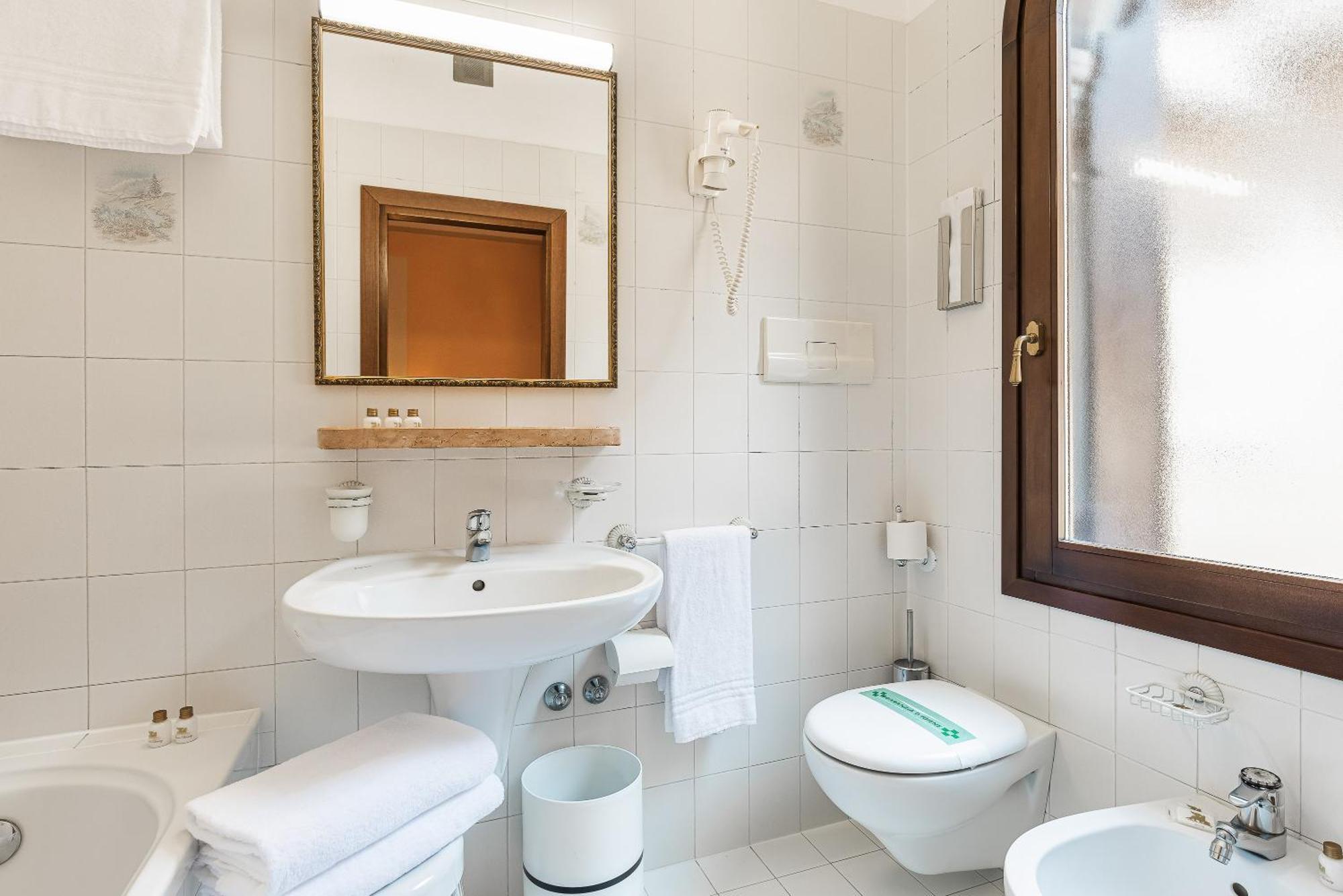 Hotel Marconi Venesia Bagian luar foto