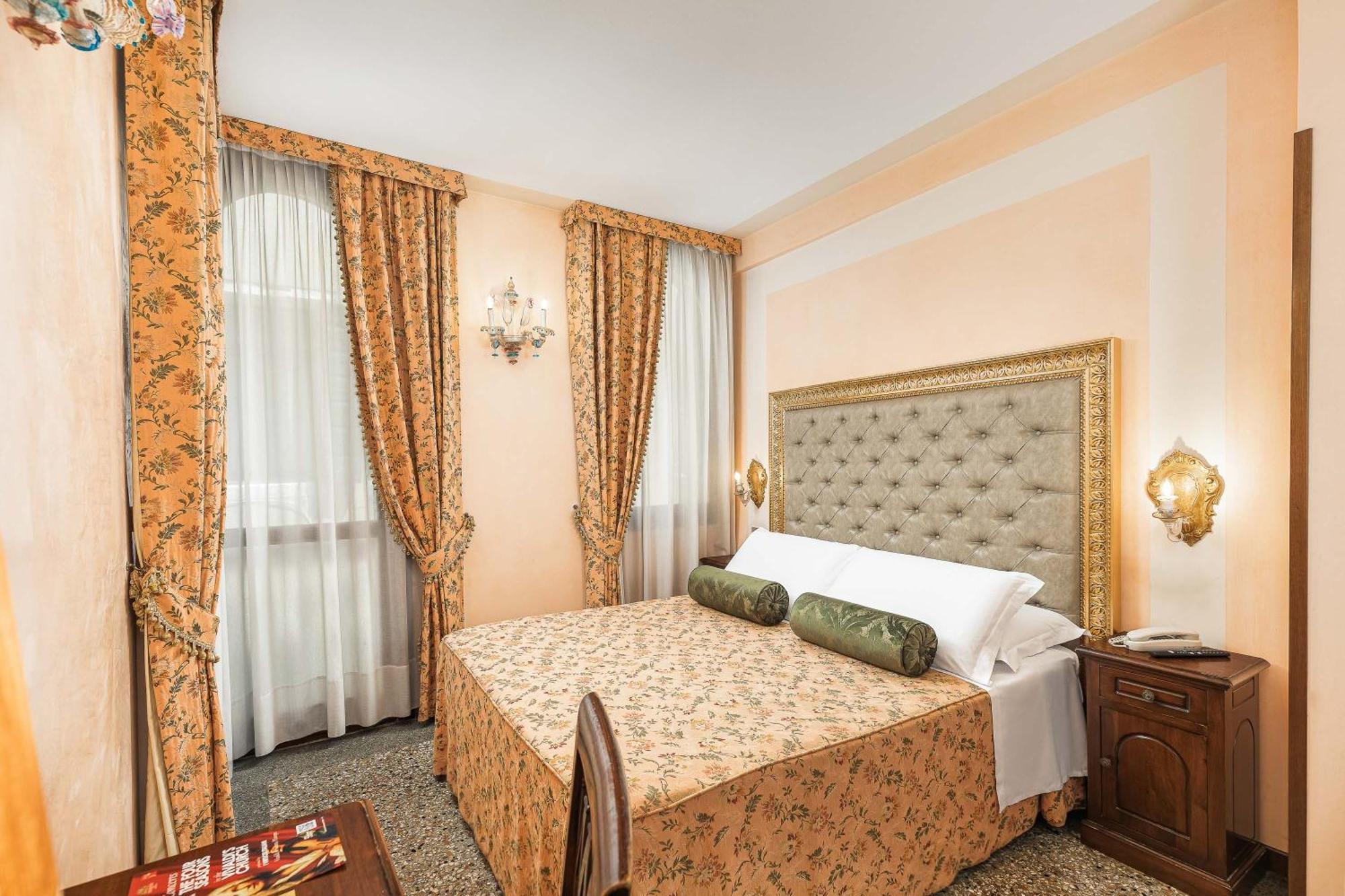 Hotel Marconi Venesia Bagian luar foto