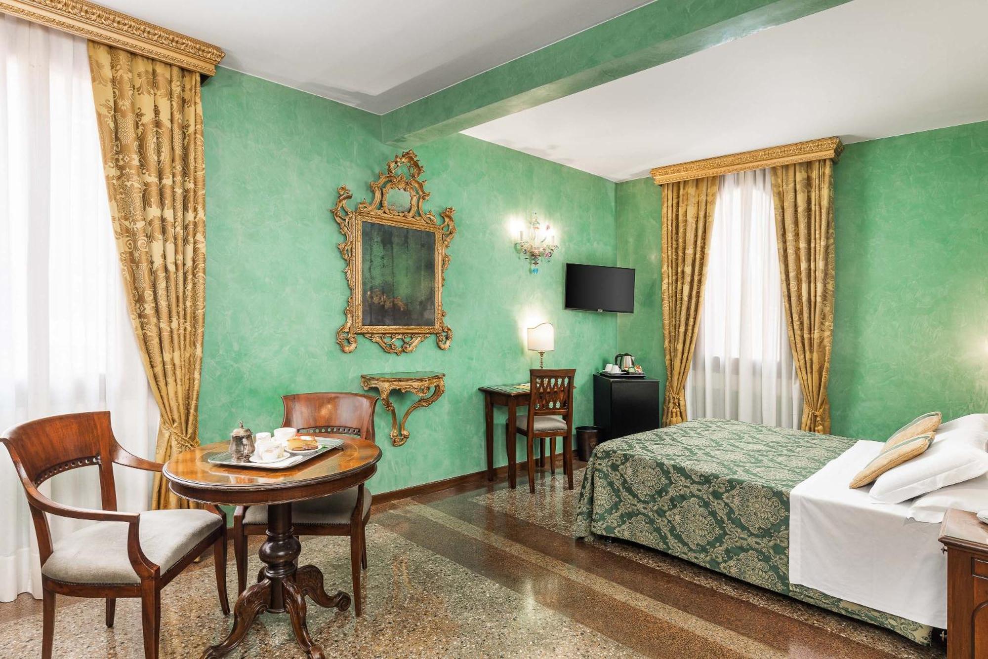 Hotel Marconi Venesia Bagian luar foto