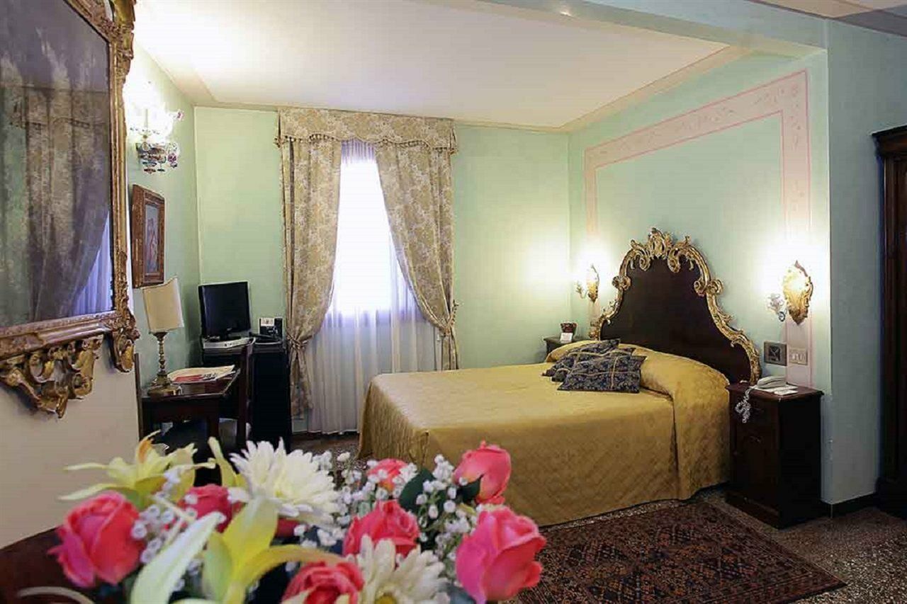 Hotel Marconi Venesia Bagian luar foto