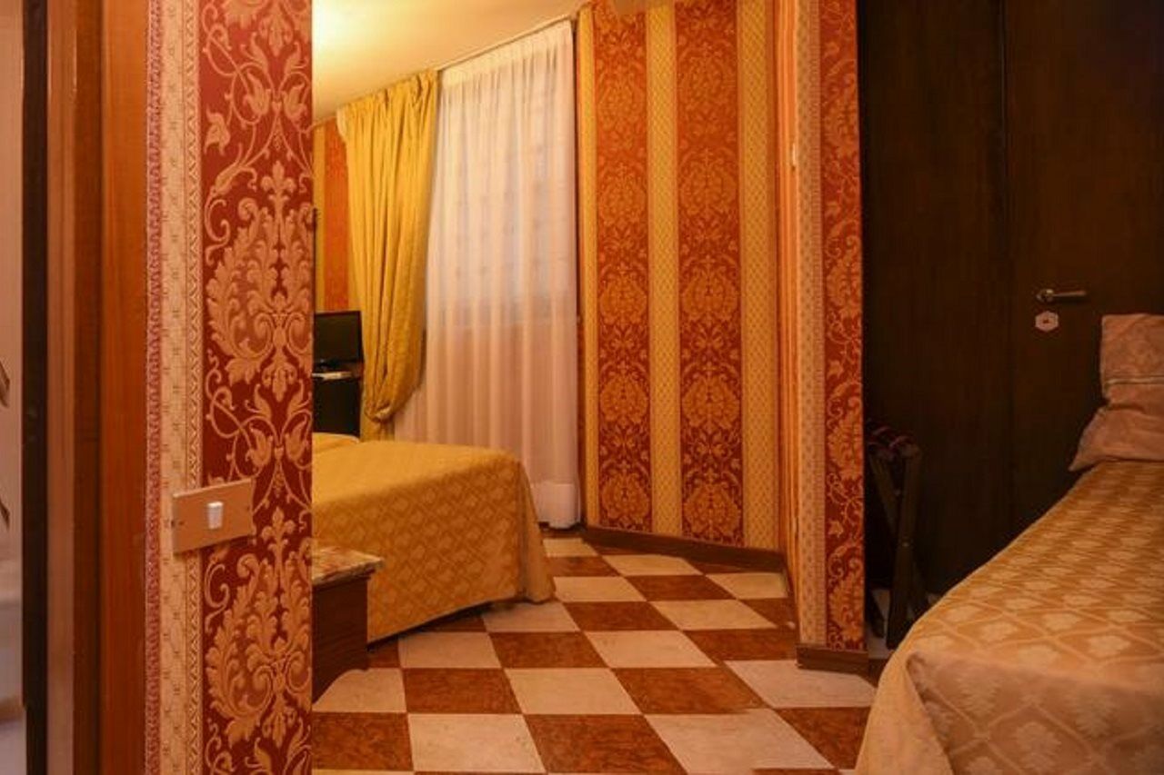 Hotel Marconi Venesia Bagian luar foto