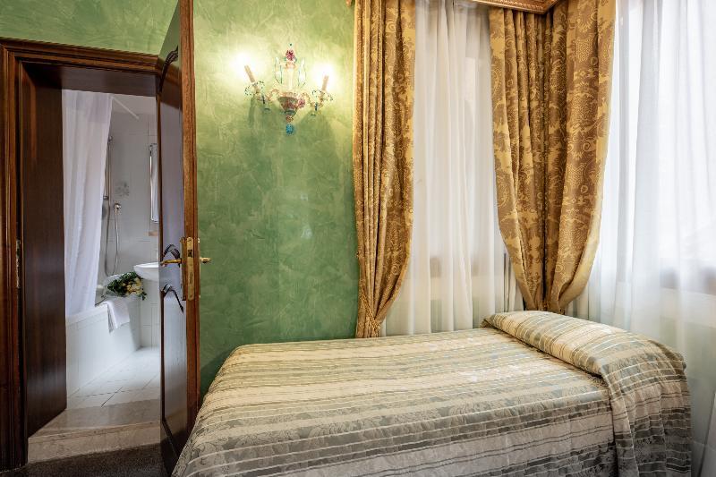 Hotel Marconi Venesia Bagian luar foto