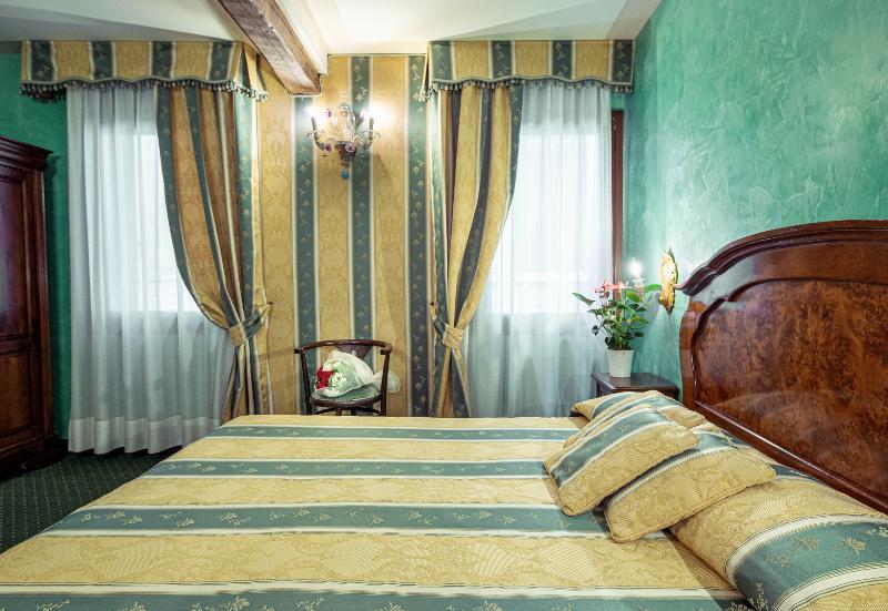 Hotel Marconi Venesia Bagian luar foto